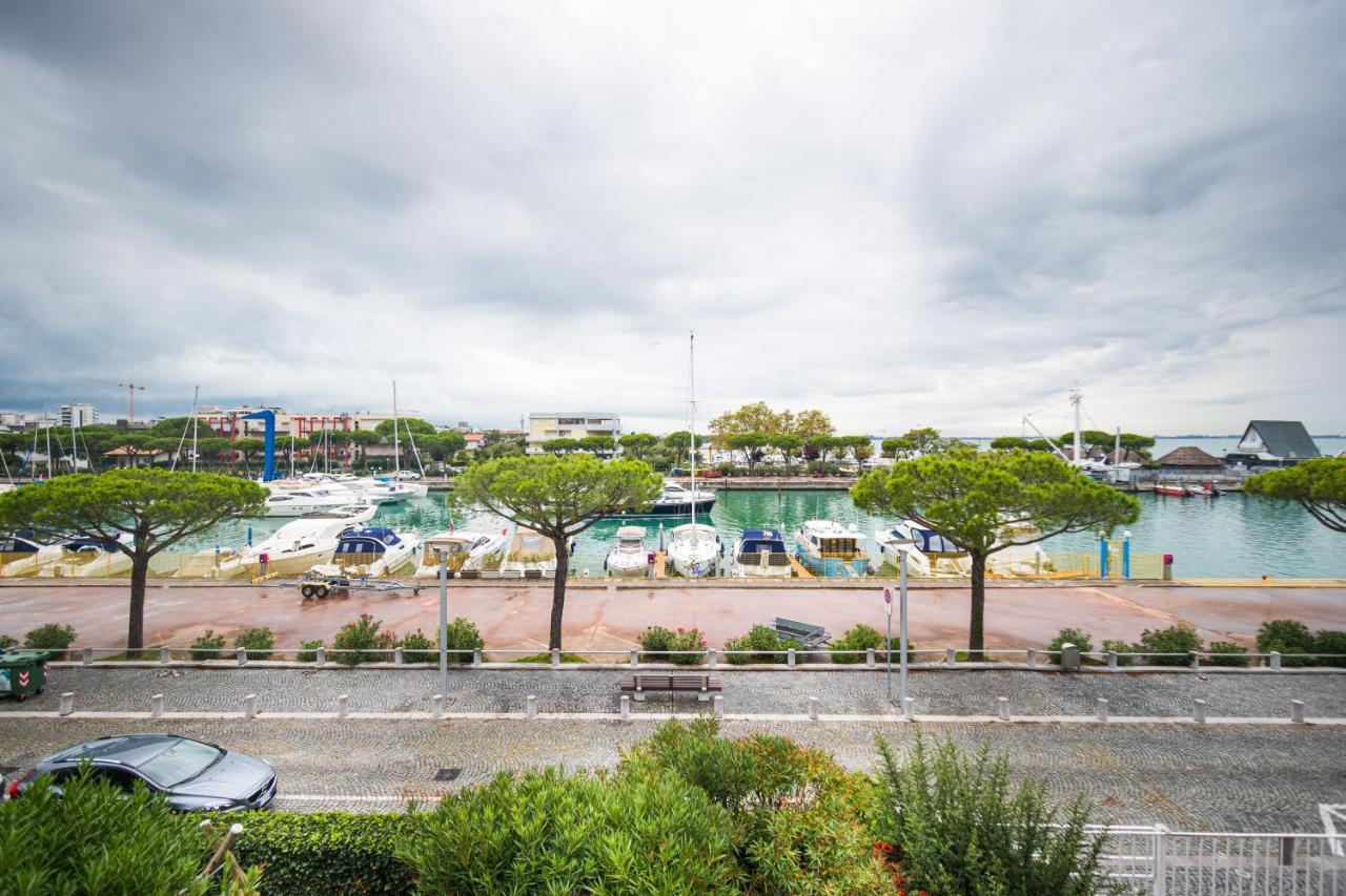 Yachting Residence ลินญาโน ซับเบียโดโร ภายนอก รูปภาพ